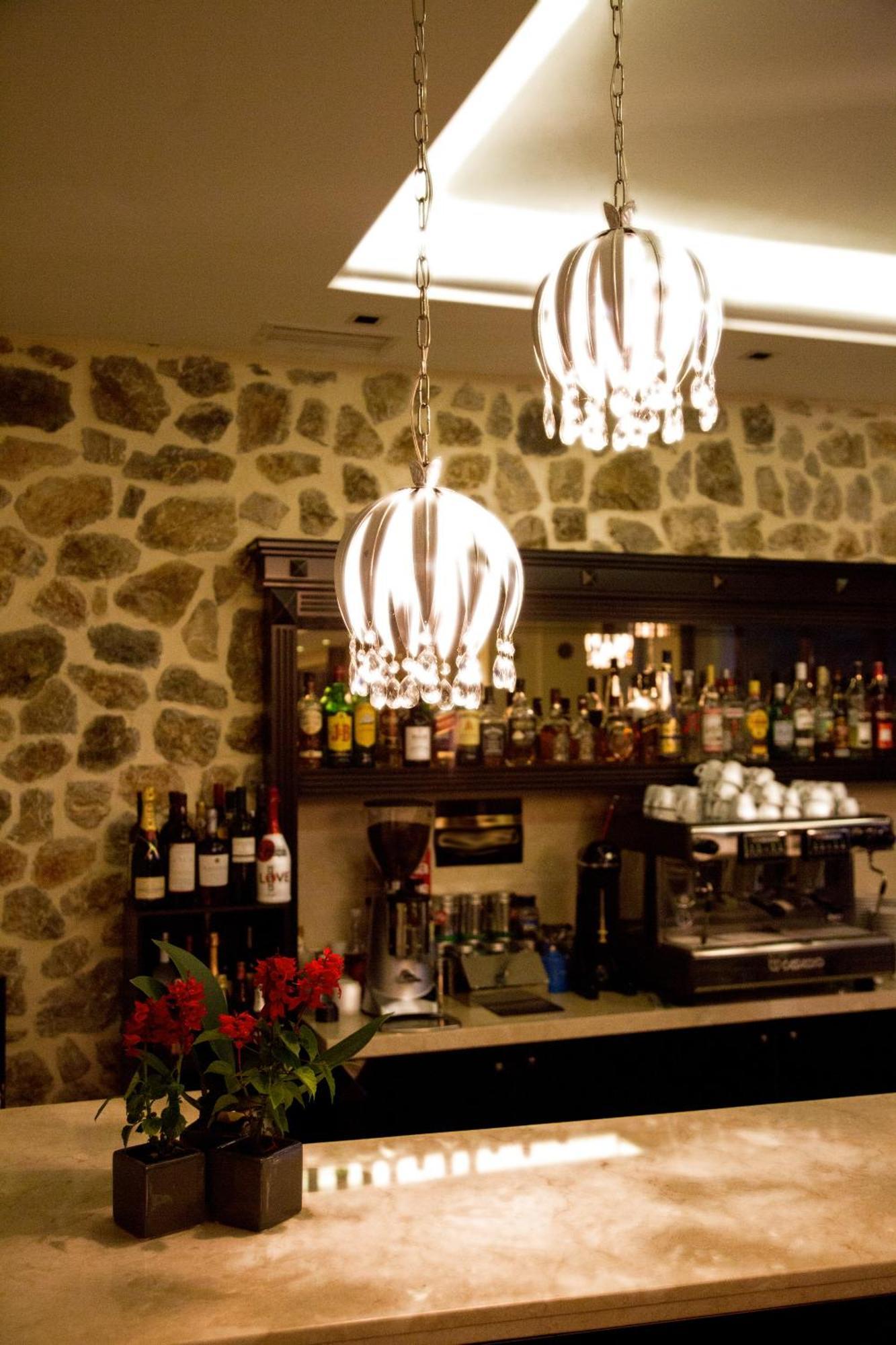Enastron View Hotel Кастория Экстерьер фото
